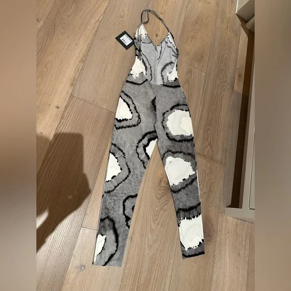NWT Norma Kamali Fara slip Catsuit Gray tie dye Jumpsuit - Picture 3 of 5